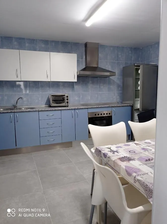 Clark Suites Habitaciones 0*, Τορρεμολίνος