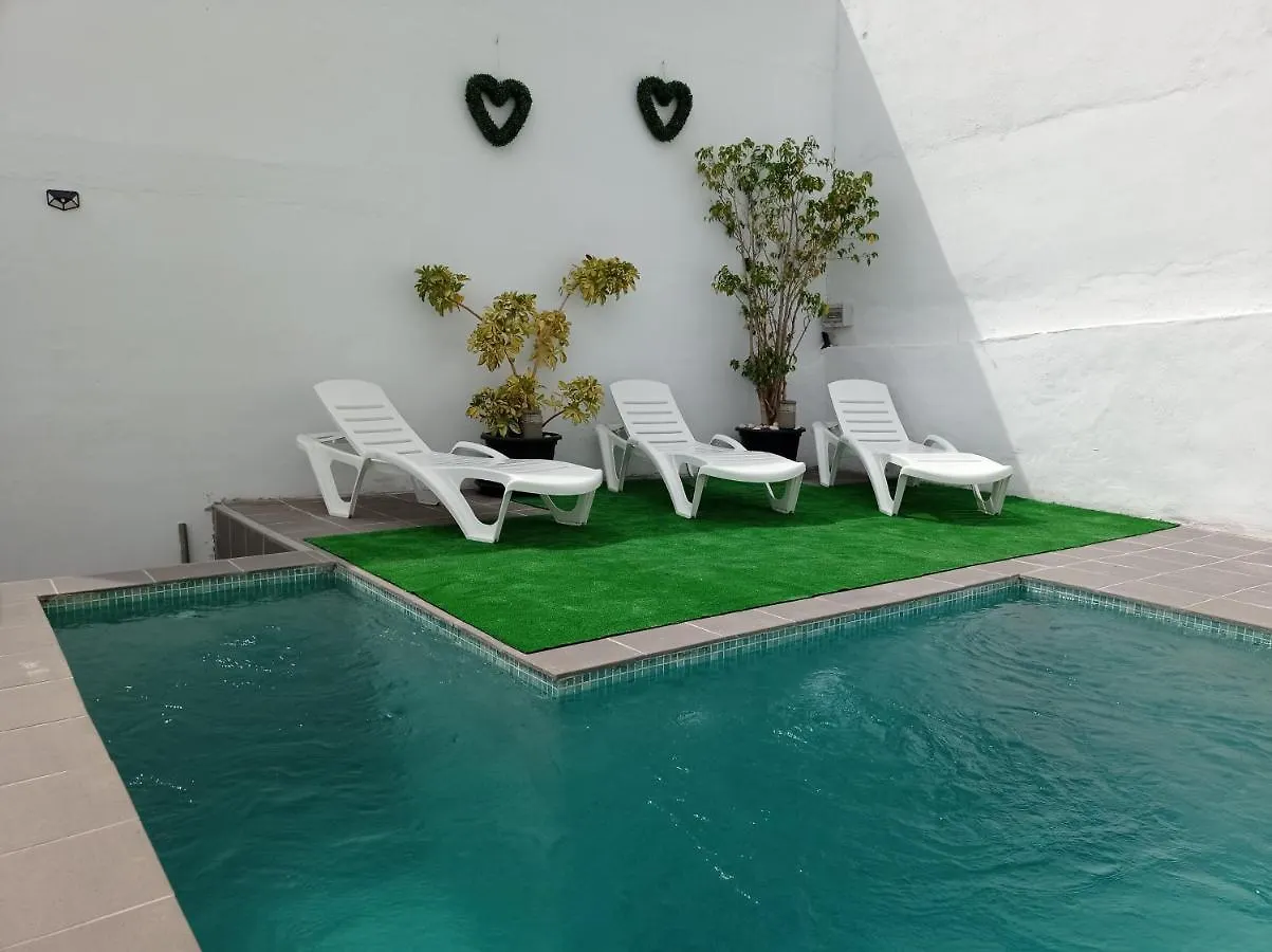 Clark Suites Habitaciones Τορρεμολίνος